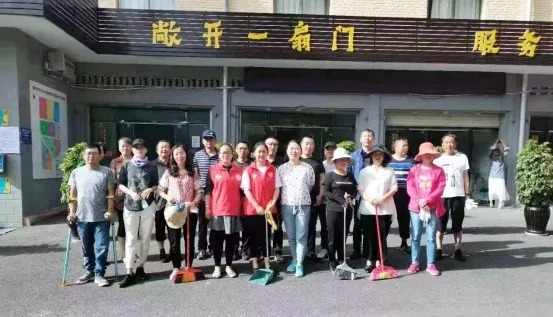 云南源能矿山建设有限公司党委发展“双报到双服务双汇报”自愿服务活动