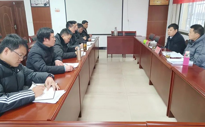 云煤（东升国际官网）集团总经理助理、鼎新办主任陈家昆一行到四角地煤矿公司督导调研