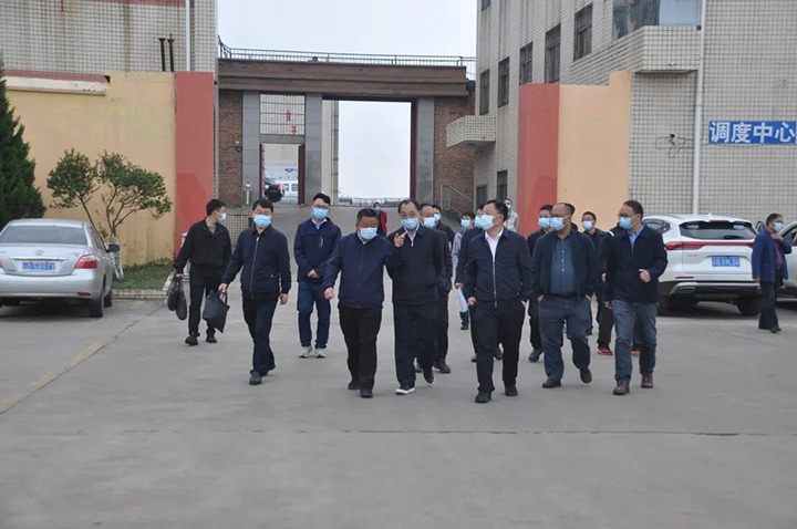 云南省能源局党组书记、局长卢文祥一行赴陆东煤矿公司发展煤矿安全出产调研督导工作