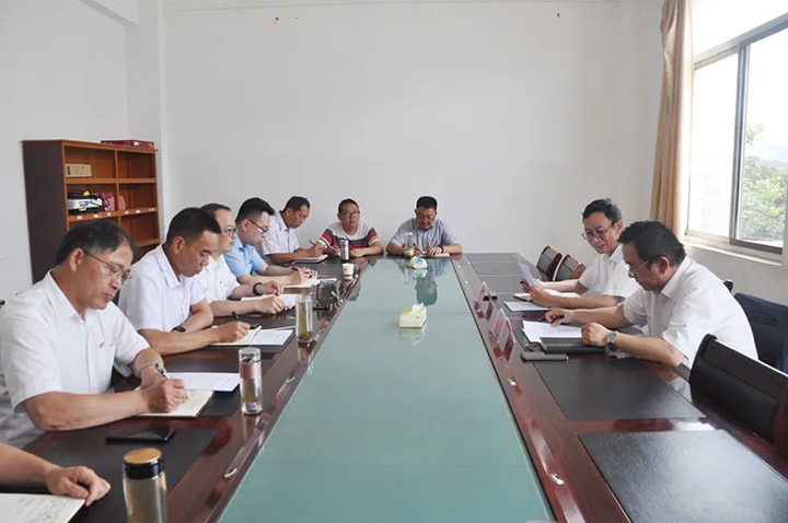 云煤（东升国际官网）集团专职表部董事孔君到陆东煤矿公司调研