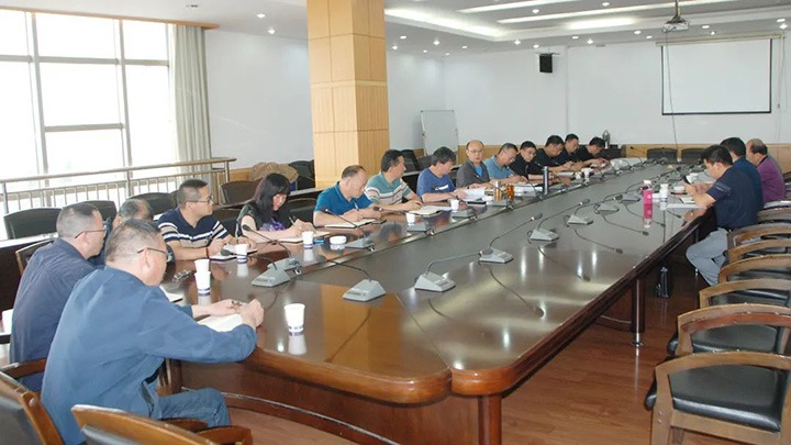 云煤（东升国际官网）集团总经理助理、鼎新办主任陈家昆一行到云维集团发展国企鼎新三年行动督导调研