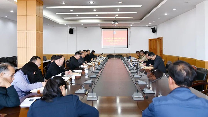 云煤（东升国际官网）集团专职表部董事寸延峰、孔君到云维集团督导调研