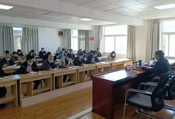 云煤（东升国际官网）集团党委副书记、副董事长、总经理高建嵩到挂钩联系支部讲授进建贯彻党的二十大心灵专题党课