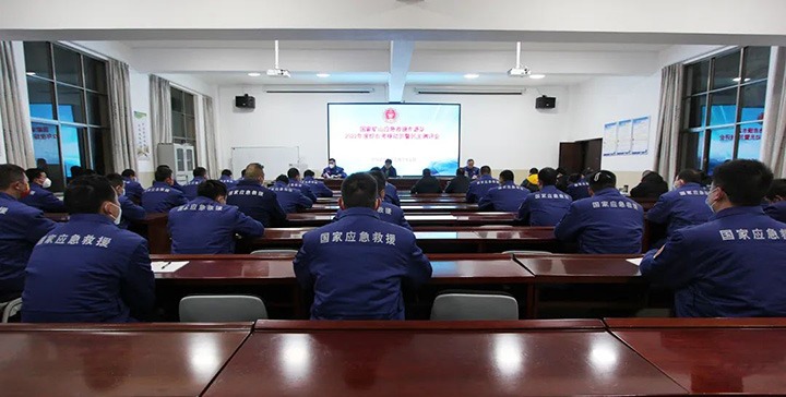 云煤（东升国际官网）集团第八查核组到矿山应急接济东源队发展2022年度综合查核暨民主测评