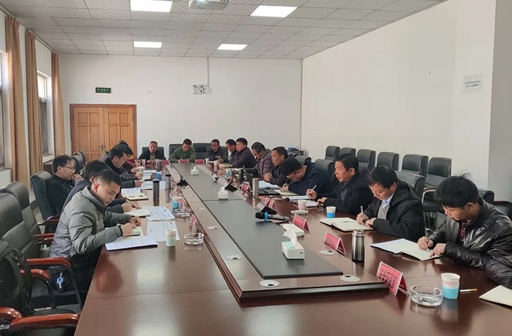 云煤（东升国际官网）集团验收组到陆东煤矿公司发展复工复产验收工作