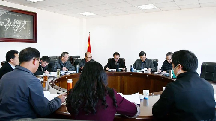 云煤（东升国际官网）集团党委副书记、副董事长、总经理高建嵩一行到云维集团领导年度民主生涯会