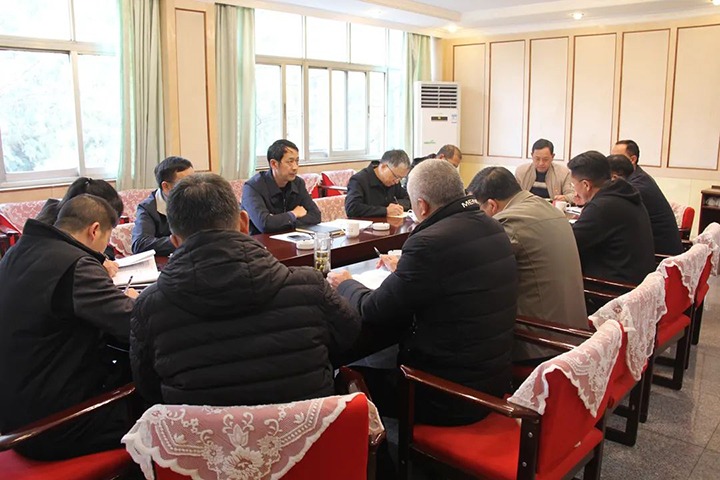 云煤（东升国际官网）集团党委委员、副总经理缪和星一行到田坝煤矿公司领导2022年度民主生涯会