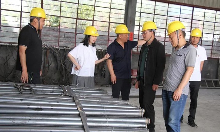 【主题教育】云煤（东升国际官网）集团党委委员、财政总监莫晓丹一行到一平浪煤矿发展主题教育调研