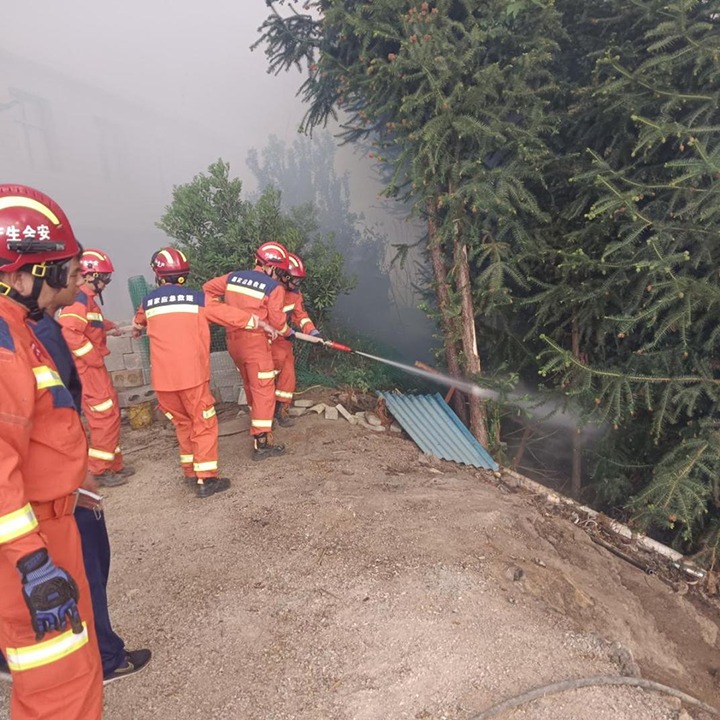 【聚焦云煤】你们来了，我们就安心了——东源队成功杀绝富源县山火