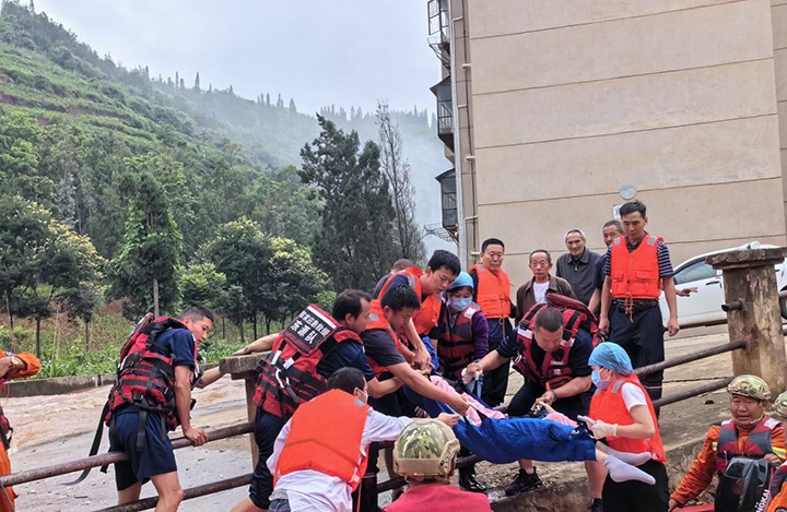 关键时刻冲在前，防汛抢险护安然，云煤集团在行动！