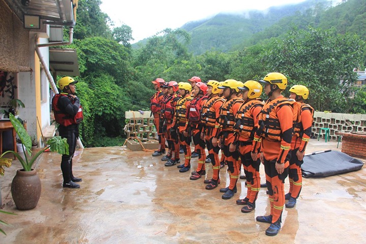 东源队勇赴普洱幼黑江，提升激流水域接济能力