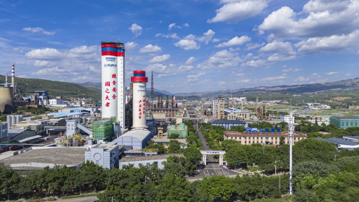 创新高！解化清洁能源公司粗甲醇年产量突破25万吨，圆满完玉成年出产工作