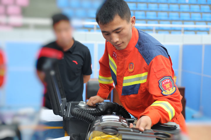 3东源队 申宵.jpg